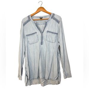 Eddie Bauer Light Blue Denim Top Women’s XL Embroidered Trim Casual Long Sleeve